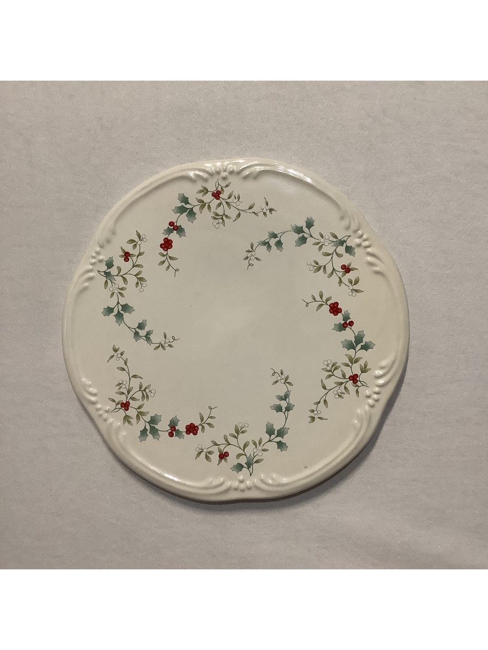 Pfaltzgraff Winterberry Holiday Ceramic Trivet 8 Inch